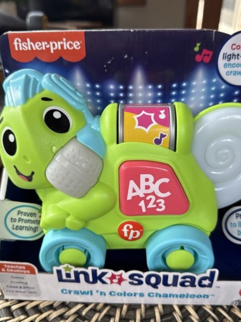 Fisher Price Link Squad Crawl n Colors Chameleon Interactive Learning Toy